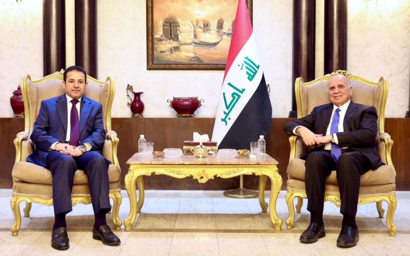 فؤاد حسين يجتمع مع الأعرجي.. تأكيد على ضرورة كشف الجهات التي تقف وراء الهجمات على كوردستان