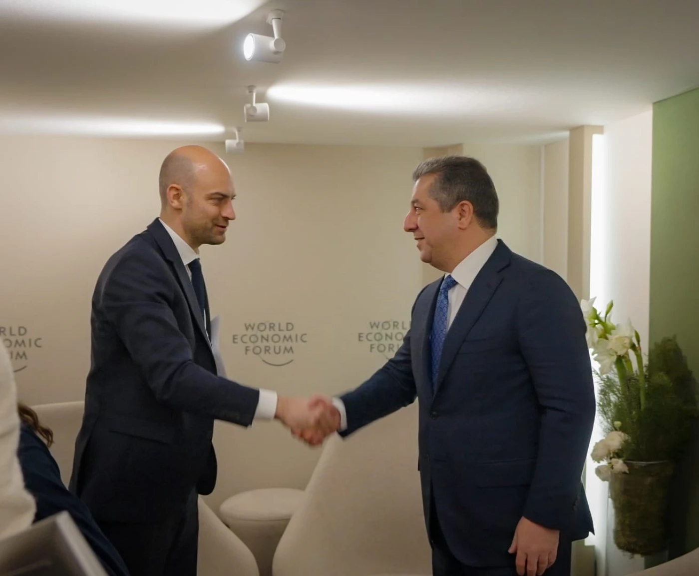 مسرور بارزاني يبحث مع وزير خارجية فرنسا تشكيل الحكومة العراقية وأحداث سوريا 