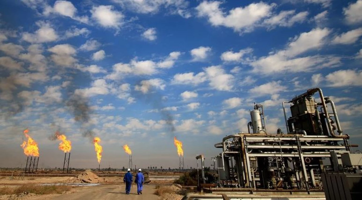 الصواريخ توقف حقل "السيبة" الغازي بالبصرة.. مغادرة جماعية للكوادر الأجنبية نحو الكويت