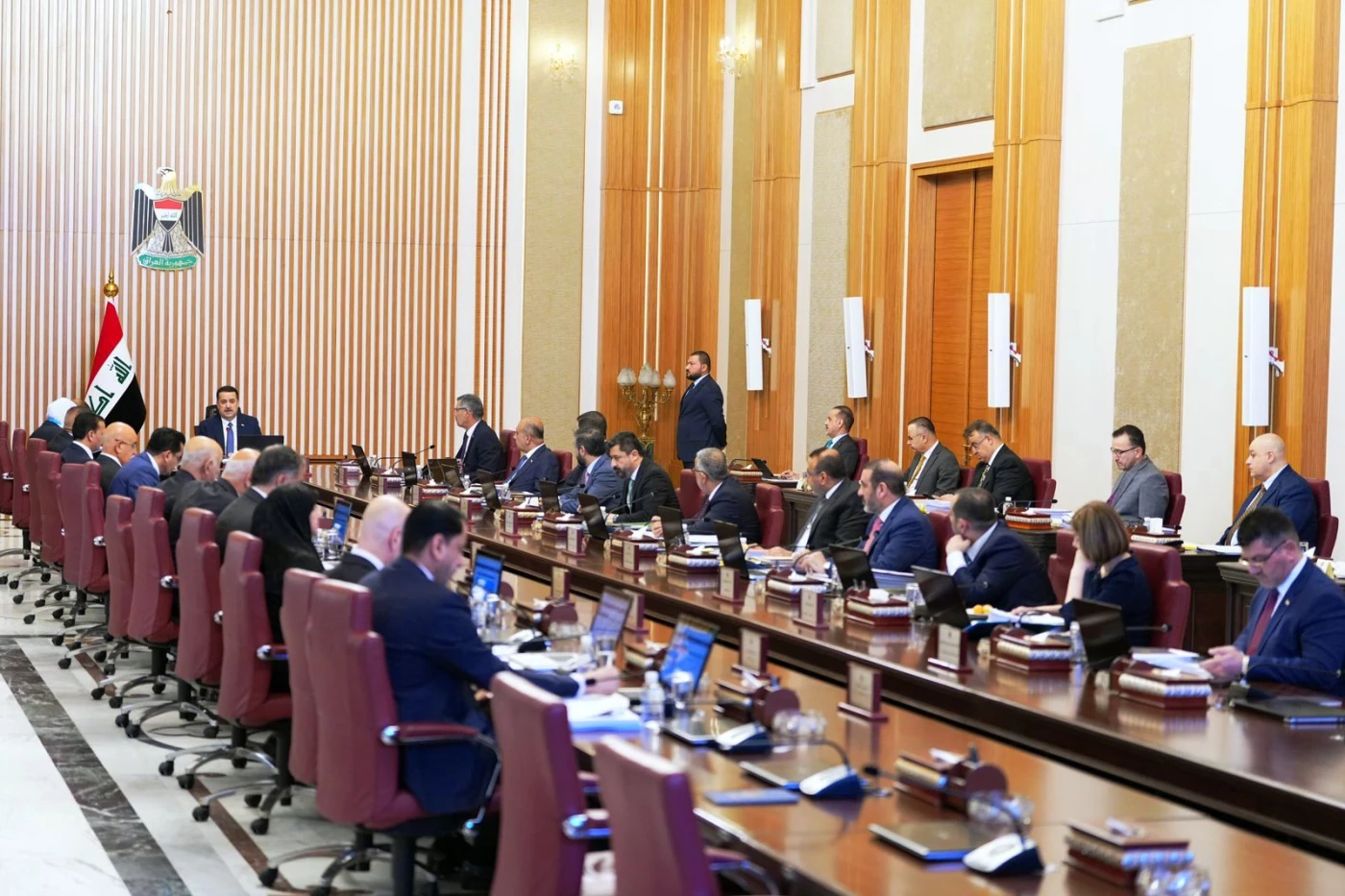 اليوم.. الأنظار تتجه نحو جلسة الحكومة للخروج بقرار حول رواتب موظفي كوردستان