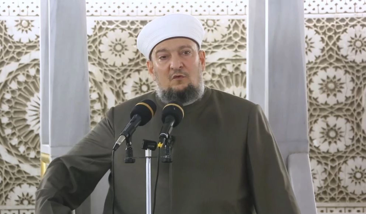 وزارة الصناعة تردّ على إمام وخطيب جامع أبو حنيفة بشأن قضية "تصفية" الشركات العامة