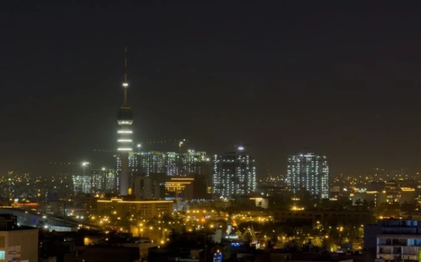 حرارة أربعينية وأجواء مرهقة.. راصد يفصّل حالة الطقس في العراق لليومين المقبلين