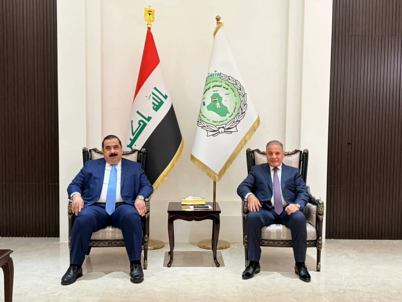 بعد الأوصاف العنيفة وتبادل الشتائم.. أبو مازن يستقبل مثنى السامرائي