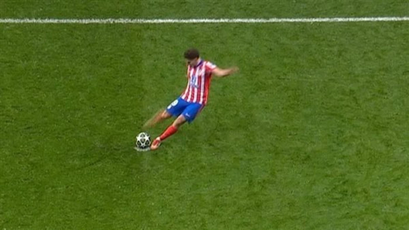 تعديل قانون في تنفيذ ركلات الجزاء بعد حادثة ريال مدريد وأتلتيكو الشهيرة