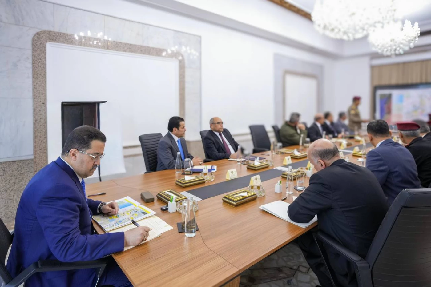 لمناقشة الأحداث المتسارعة في سوريا.. السوداني يعقد اجتماعاً أمنياً طارئاً بحضور رئيس أركان البيشمركة