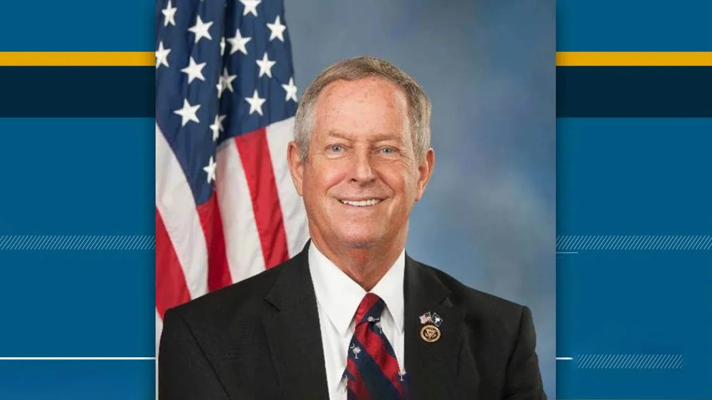 نائب أميركي ينتقد فائق زيدان بعد "نصيحة نزع السلاح": لا يشكر القضاء المستقل جماعات مسلحة 