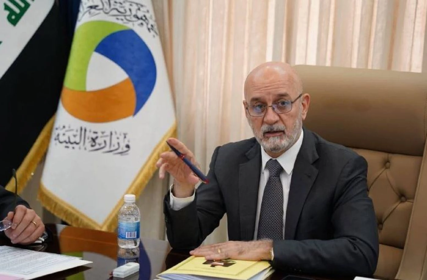 لا تلوّثوا البيئة وابتعدوا عن الأماكن التراثية وارفعوا صوركم.. رسالة من وزير إلى المرشحين 