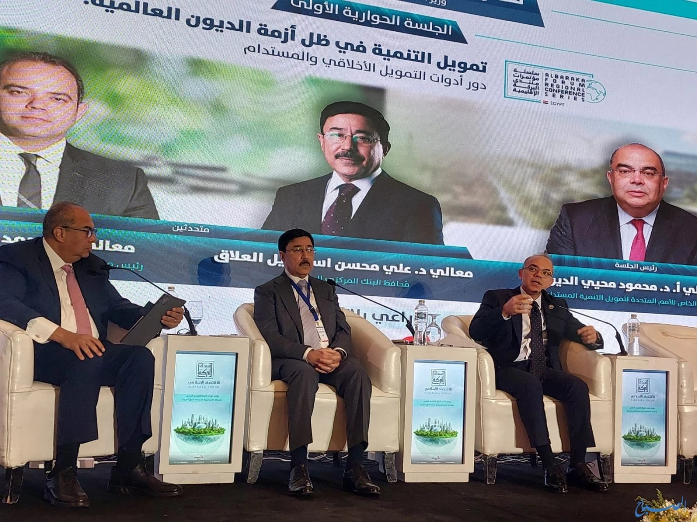 العلاق يتحدث عن "ضغوط" الإنفاق العام والرواتب: تقليصها يتسبب بتداعيات اجتماعية