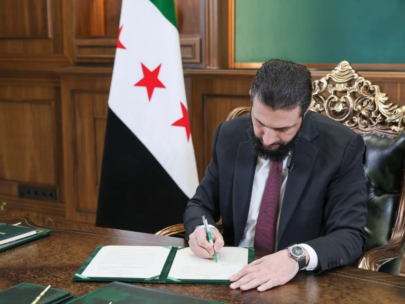 الشرع يصدر مرسوماً يعلن فيه الكوردية "لغة وطنية" في سوريا