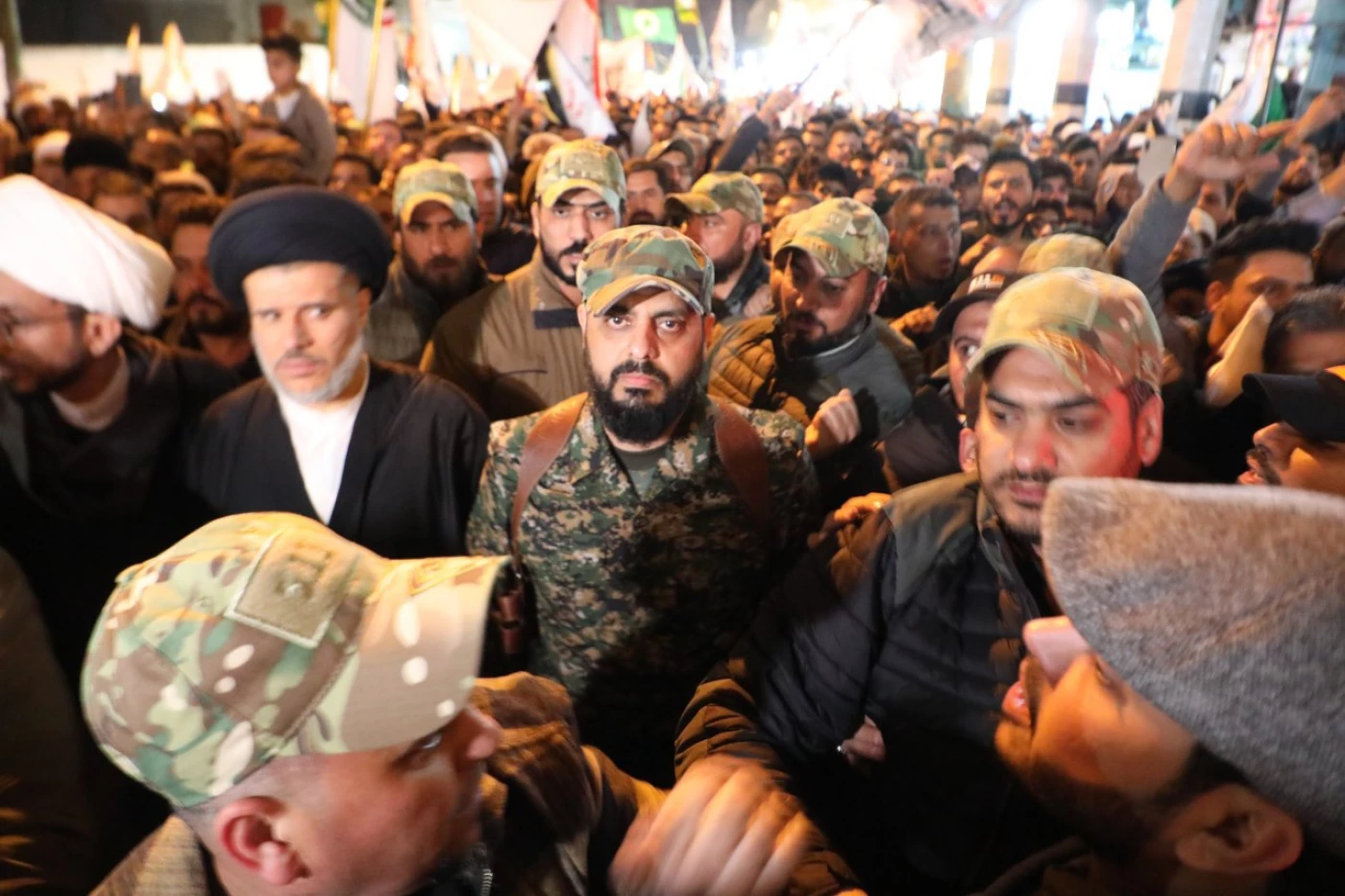 "العصائب" تؤكد على حصر السلاح بيد الدولة وتتحدث عن "الظروف والمصالح العليا"