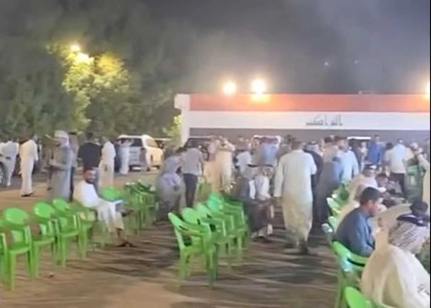 ضجّة في النجف.. ما قصّة تسريب "قص أذان المتظاهرين" والرصاص العشوائي؟