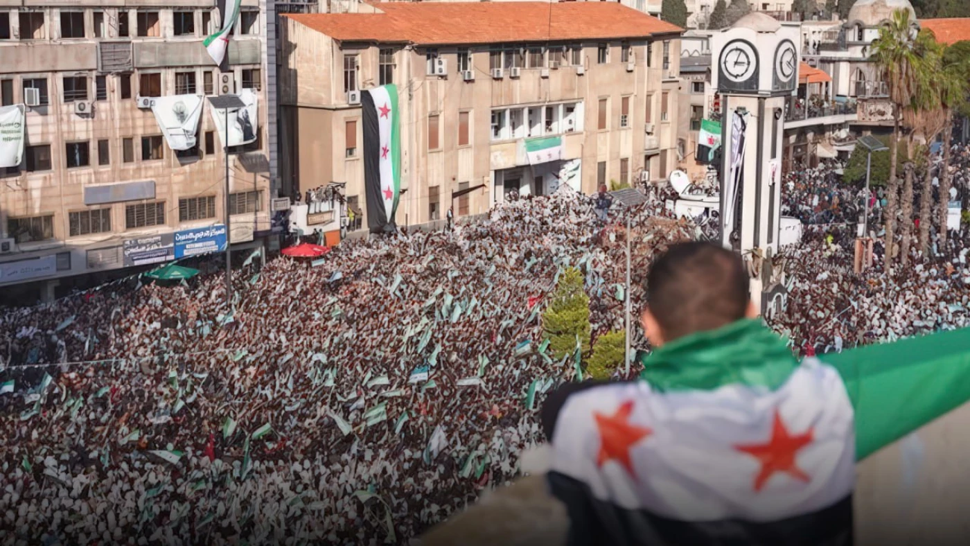 أكثر من 1380 موقوفاً في حمص.. قلق بين العلويين عقب حملة أمنية رغم تطمينات السلطات الجديدة