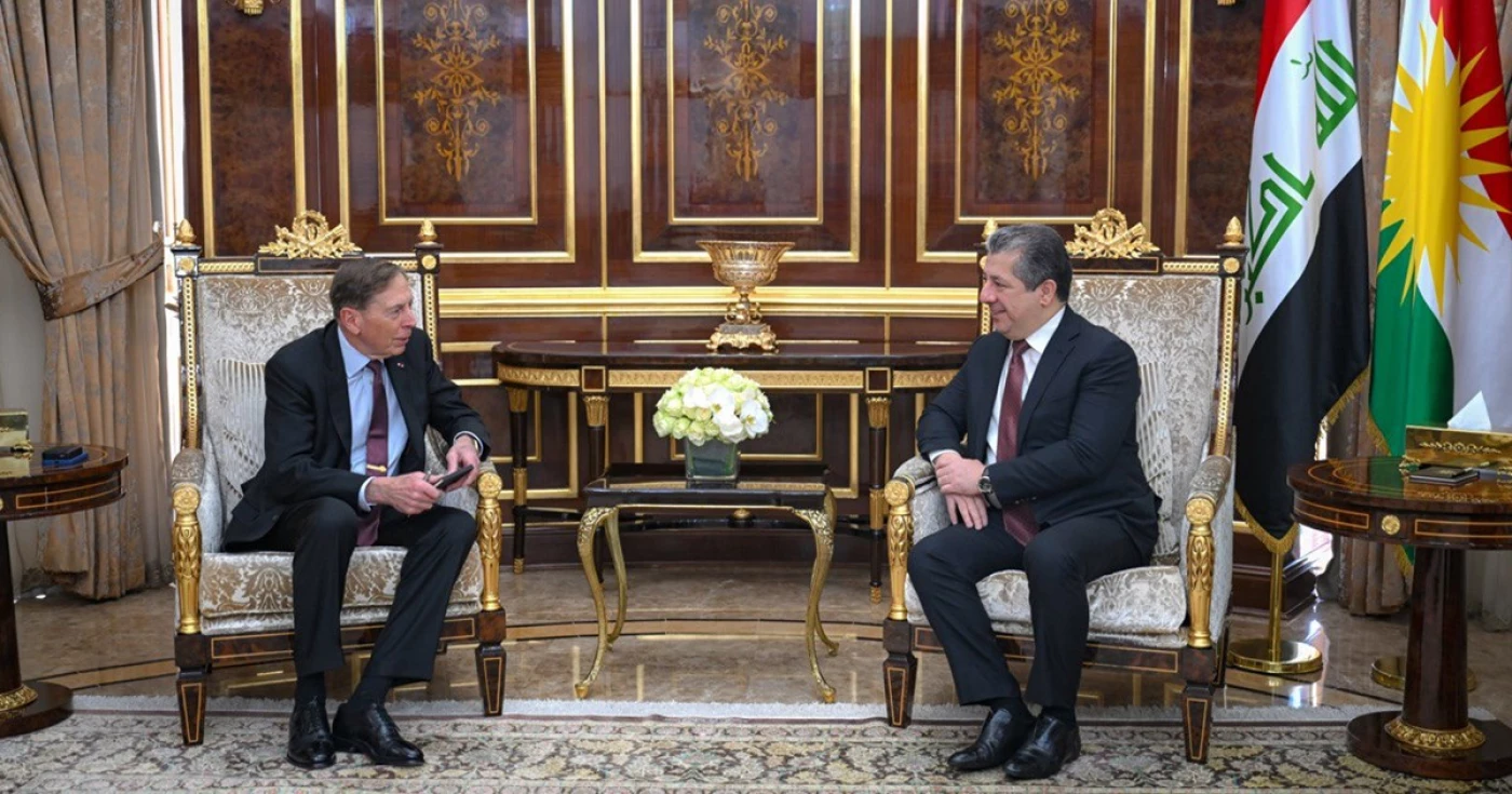 مسرور بارزاني يبحث مع بتريوس أوضاع العراق والمنطقة