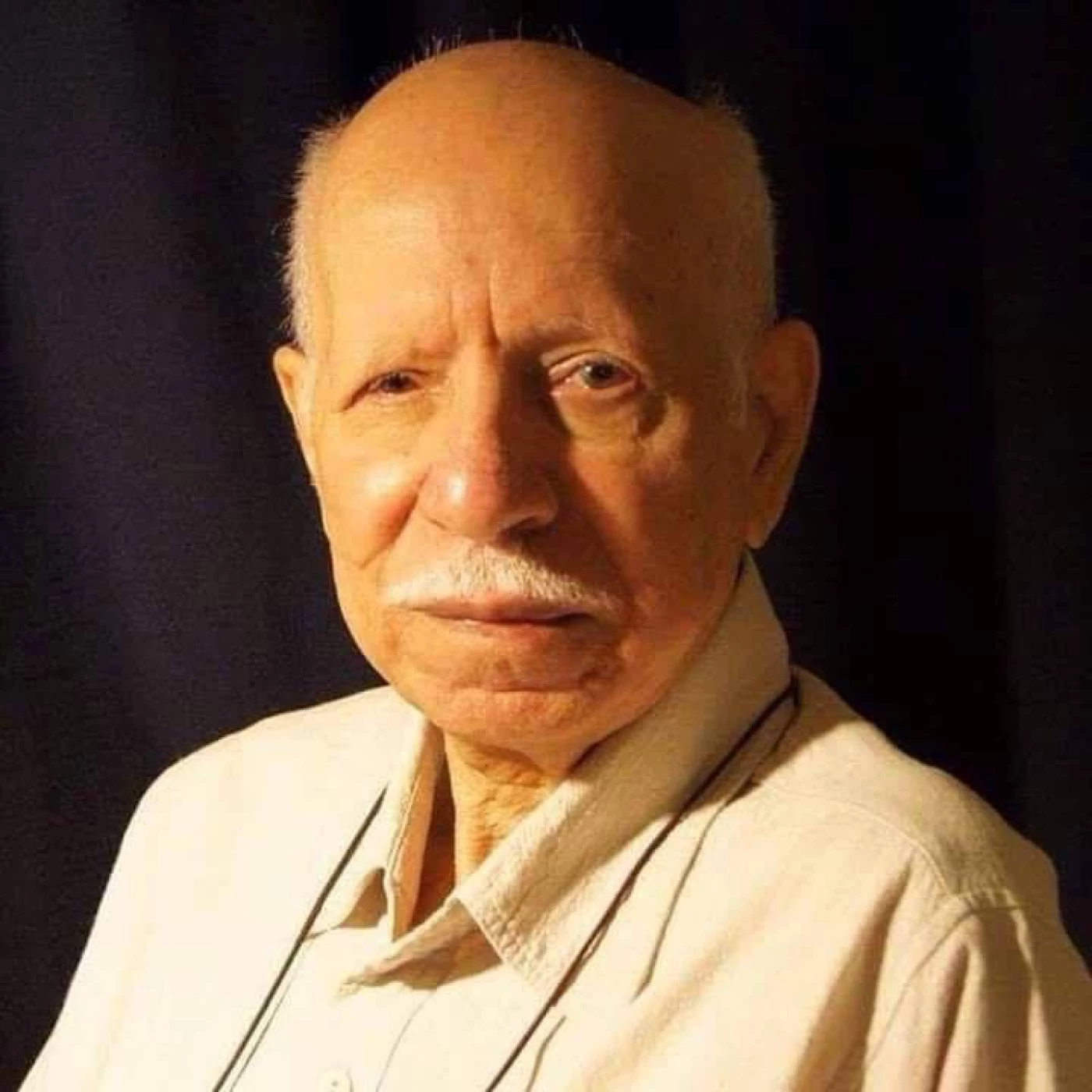 محسن حسين.. الأسرة الصحفية العراقية تخسر "شيخ المحررين"