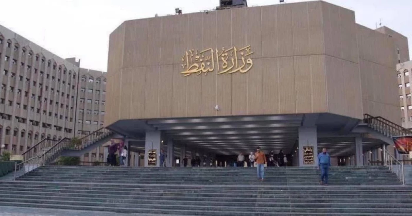 وزير النفط: إيقاف استيراد البنزين من الخارج خلال شهور