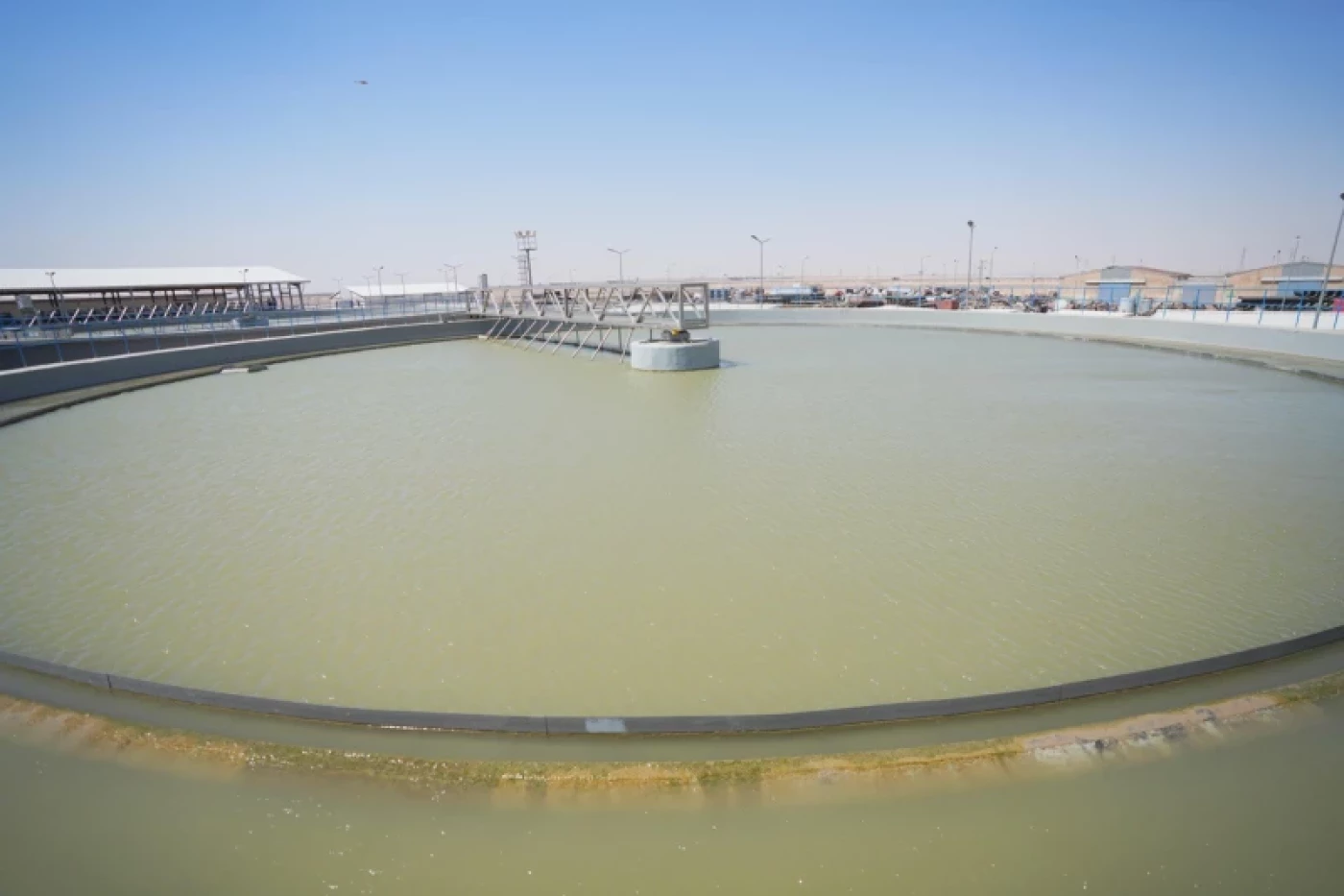 انطلاق عمليات تحلية مياه البحر في البصرة