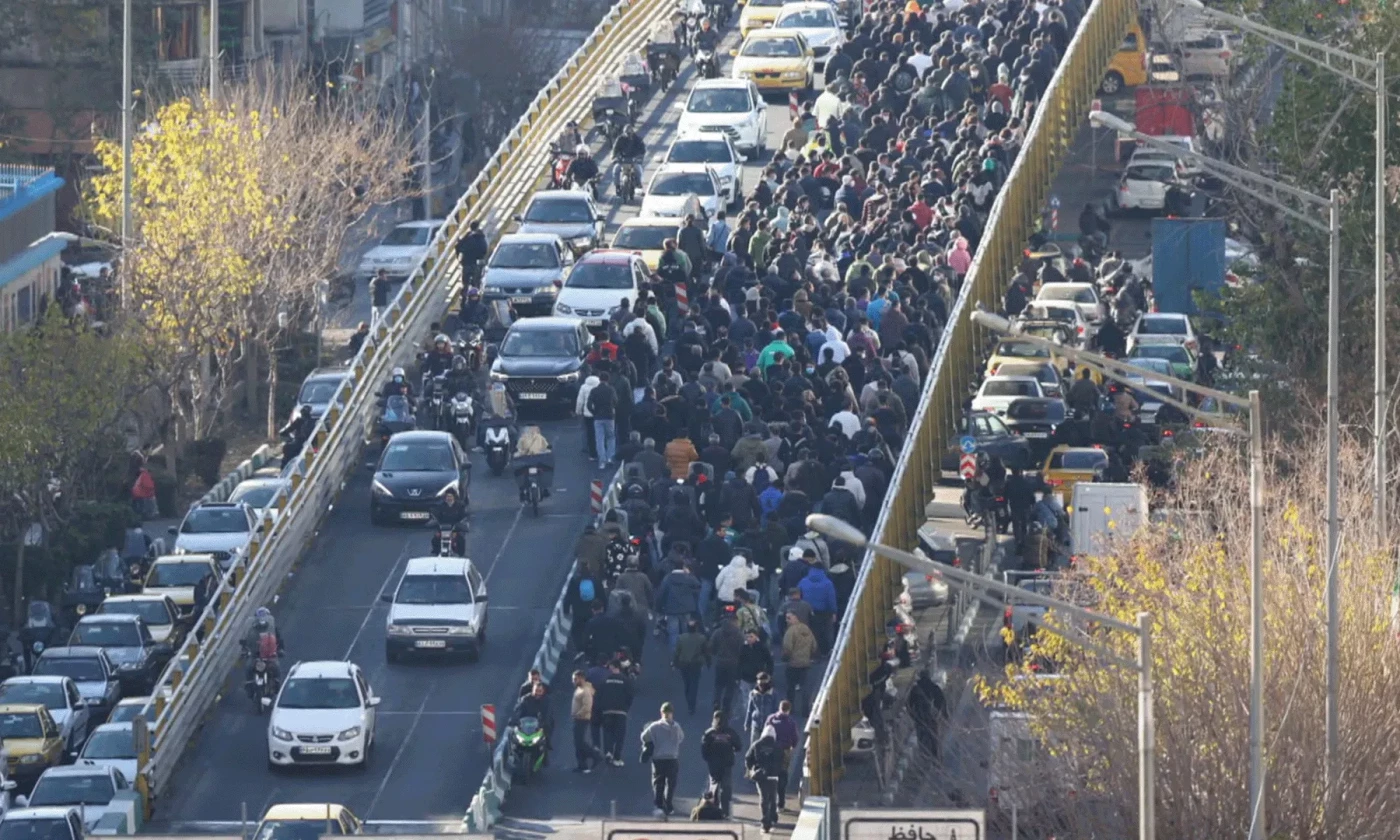 "رايتس ووتش": قطع الإنترنت يخفي الفظائع في إيران.. السلطات تقتل المتظاهرين بدعوى أنهم "أعداء الله"