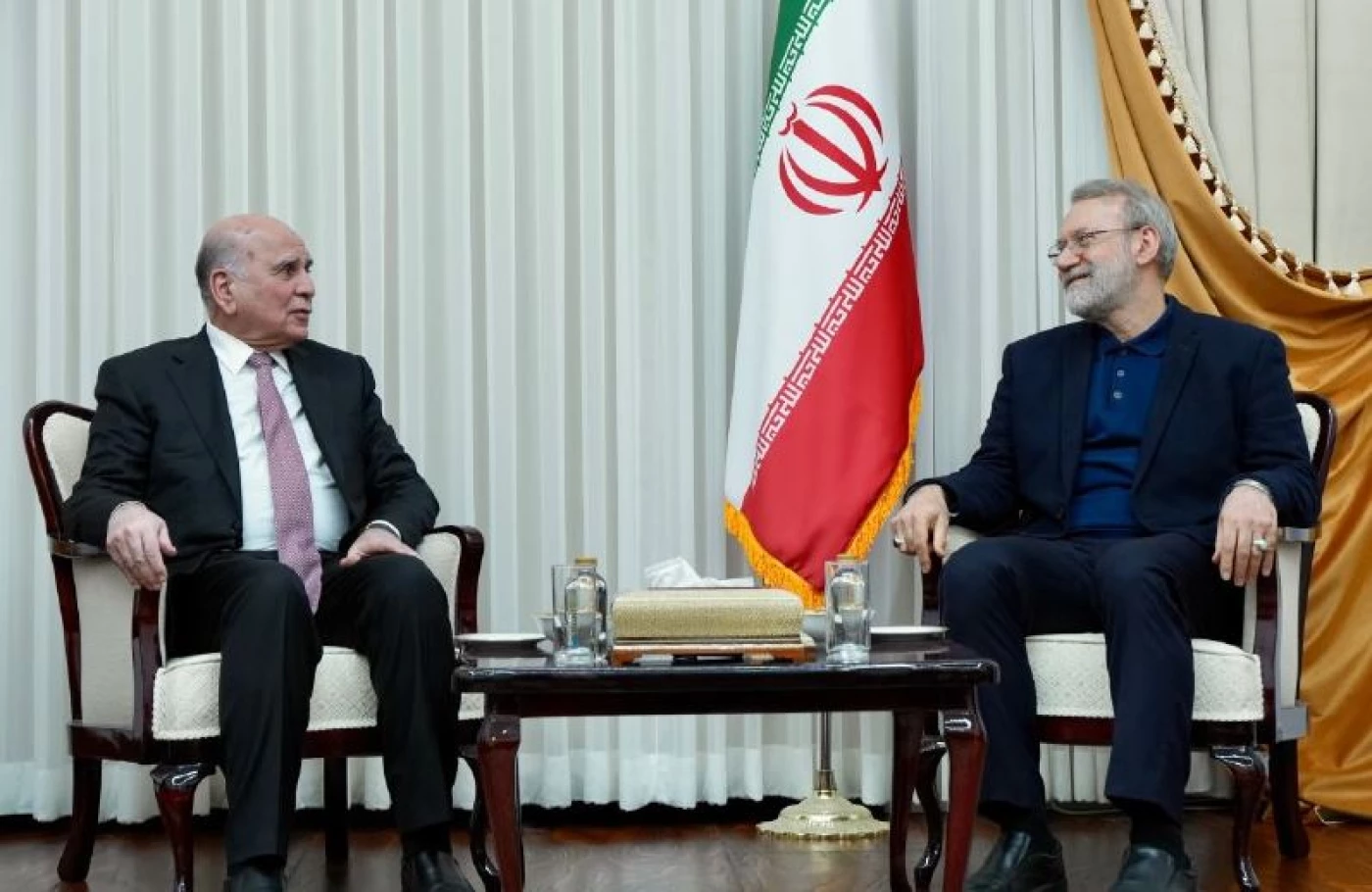 فؤاد حسين ولاريجاني يبحثان تطورات الأوضاع في إيران والتحديات الاقتصادية