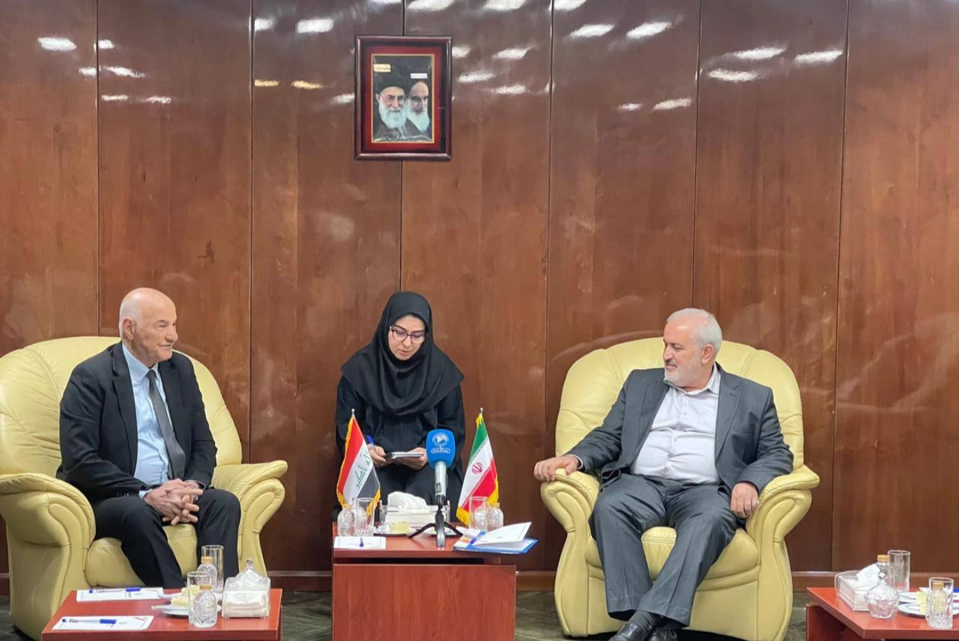 إيران تقترح الاستعانة بشركات مياه لتنفيذ مشاريع مشتركة مع العراق.. ذياب يلتقي نظيره في طهران