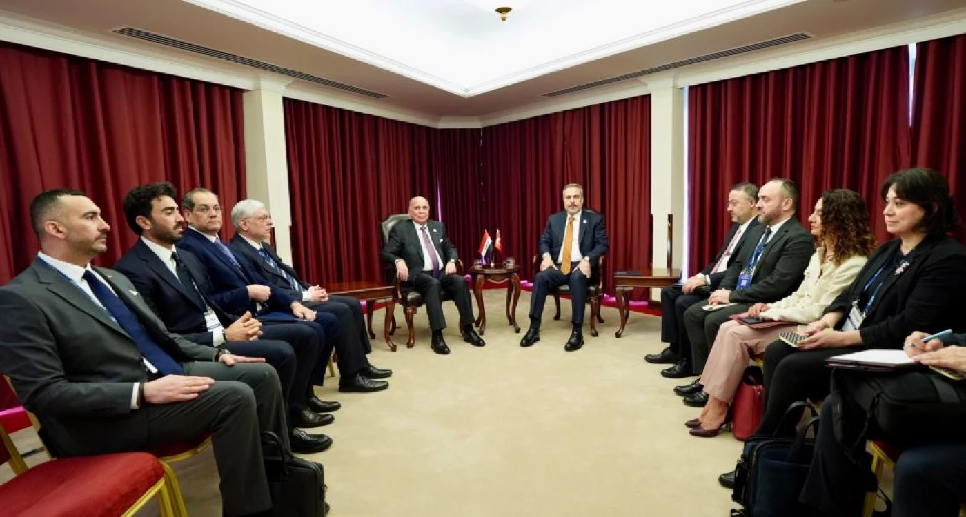 ملف إيران والأوضاع في سوريا.. مباحثات بين فؤاد حسين وفيدان على هامش منتدى الدوحة  