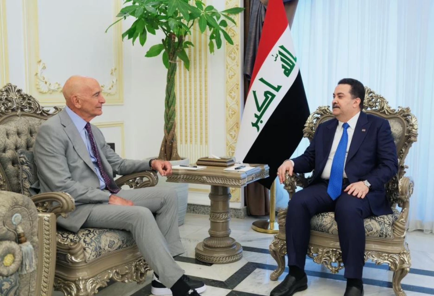 منع التصعيد ودعم العراق لاستقرار سوريا.. مباحثات بين السوداني والمبعوث الأميركي توم باراك