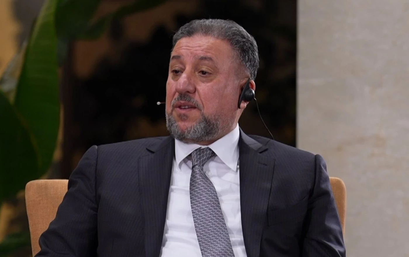الخنجر تعليقاً على إعلان ترامب رفع العقوبات عن سوريا: دور عظيم أدته السعودية