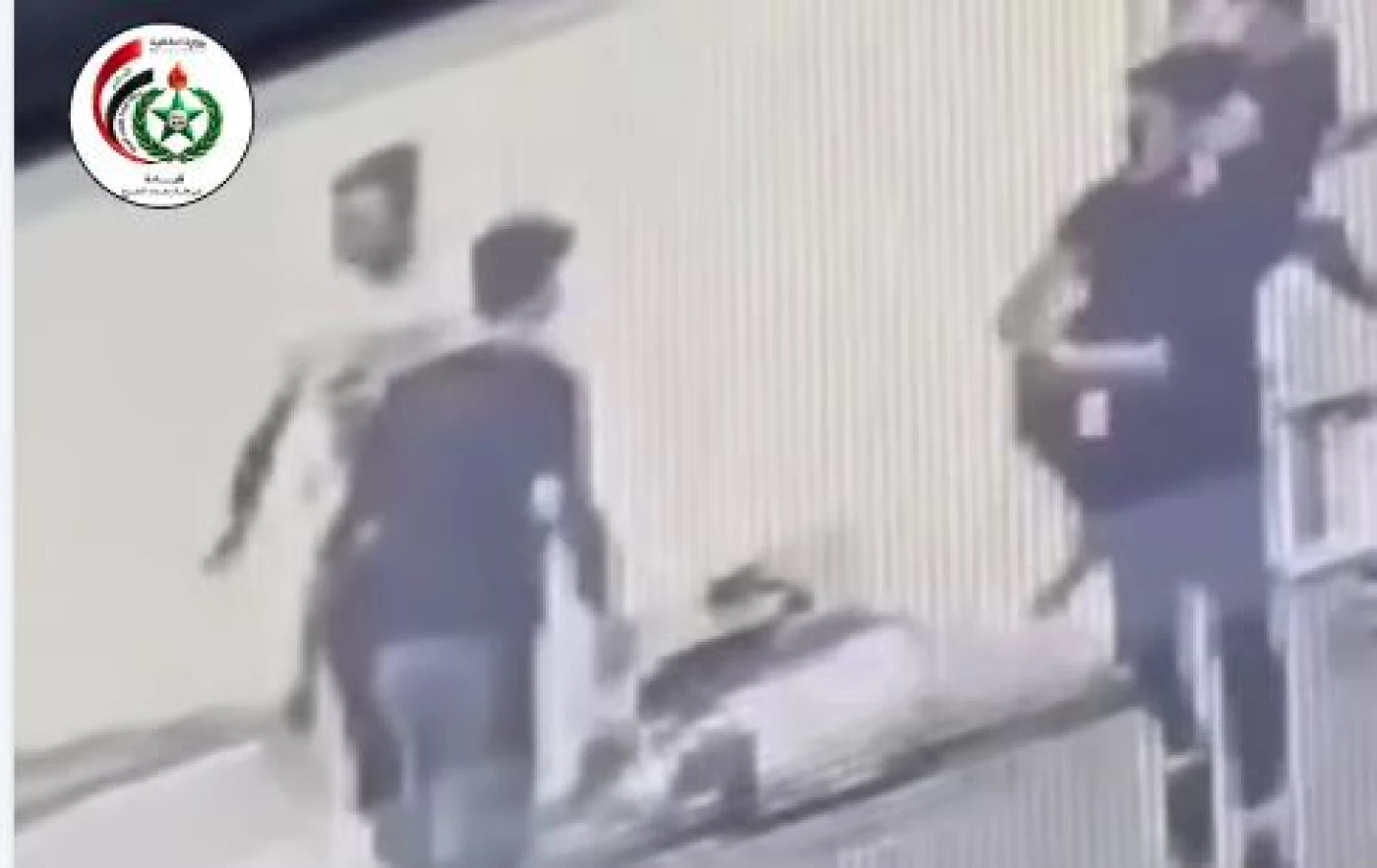 بعد تلقيه ضرباً مبرحاً.. شرطة الكرخ تعتقل 4 متهمين بالاعتداء على مدرّس (فيديو)