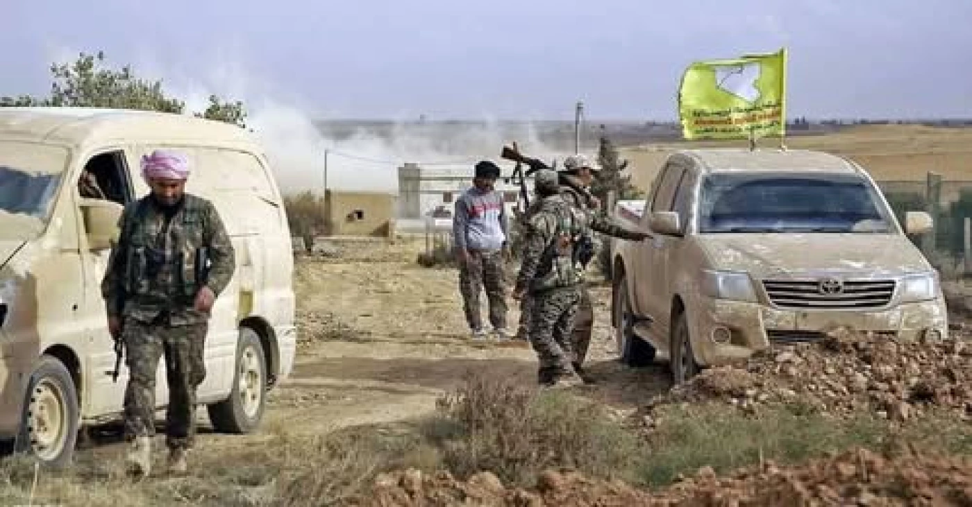 الدفاع السورية تعلن مقتل عنصرين بالجيش وإصابة آخرين بمواجهات مع قسد 