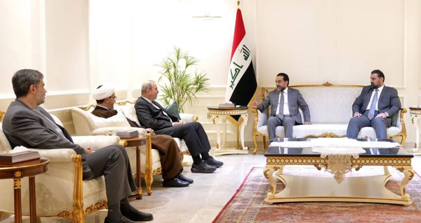 بحثوا التطورات الإقليمية.. رئيس البرلمان يلتقي السفير الإيراني في مقر محمد الحلبوسي