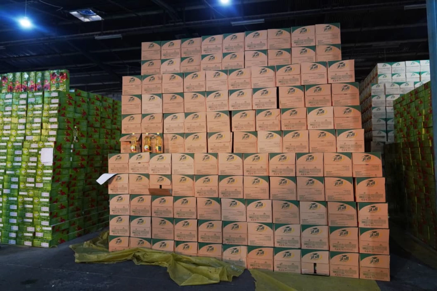 التجارة: لا تغيير في مفردات الحصة التموينية.. "الخزين متوفر"