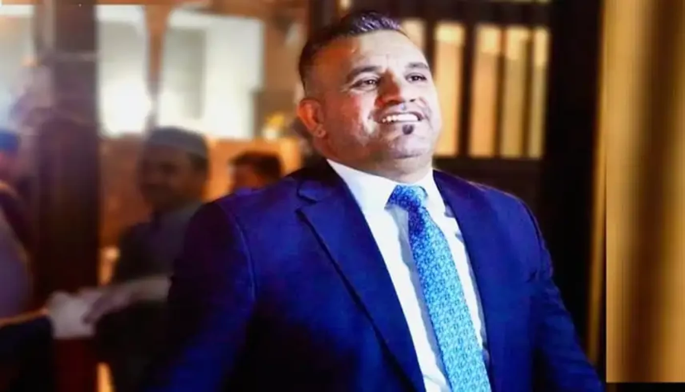 المرشح الفائز صدام حسين يغيّر اسمه إلى محمد علي