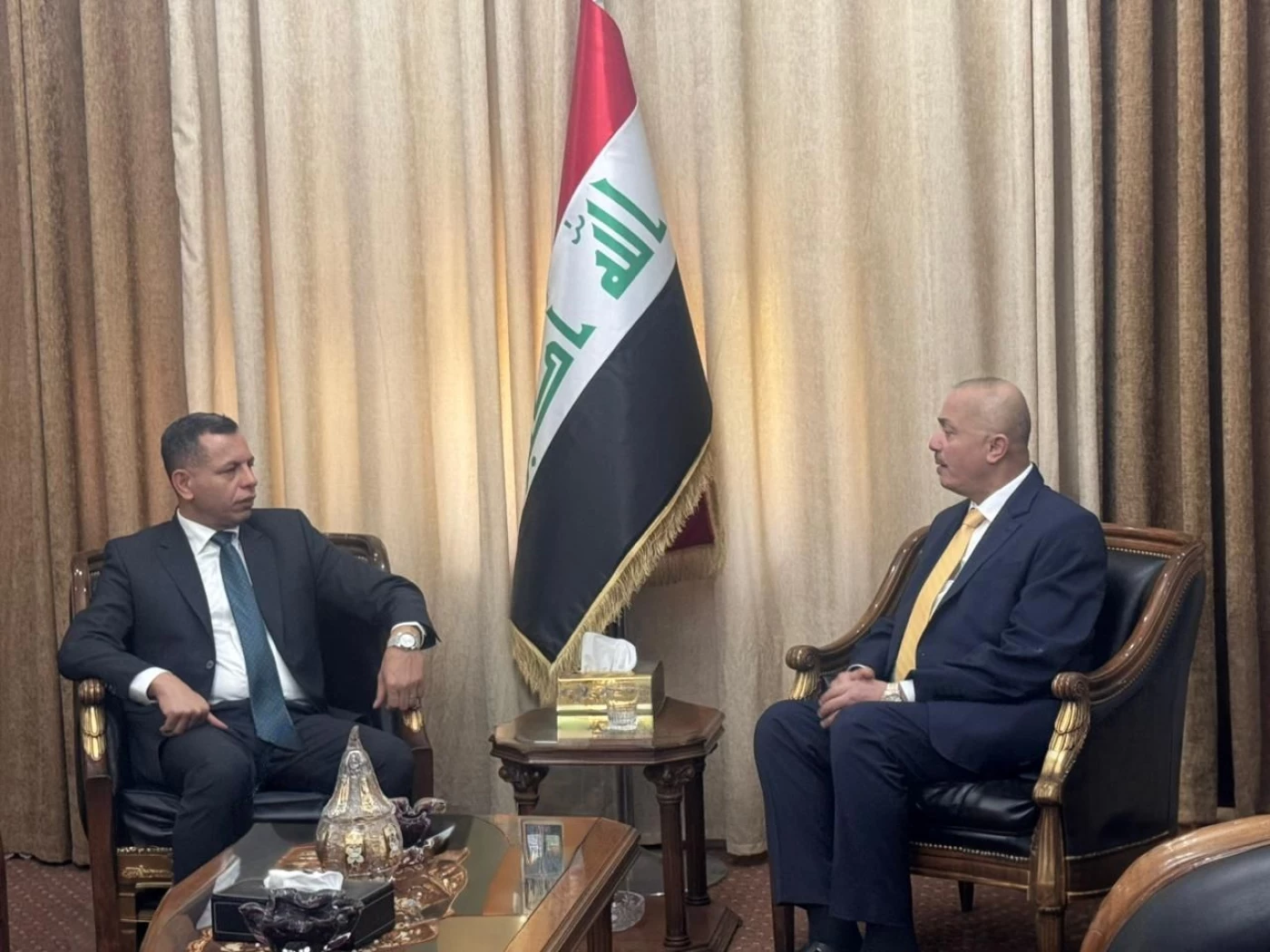 الجالية العراقية وتأشيرات الدخول.. الشطري يجتمع مع القائم بأعمال سفارة العراق في دمشق