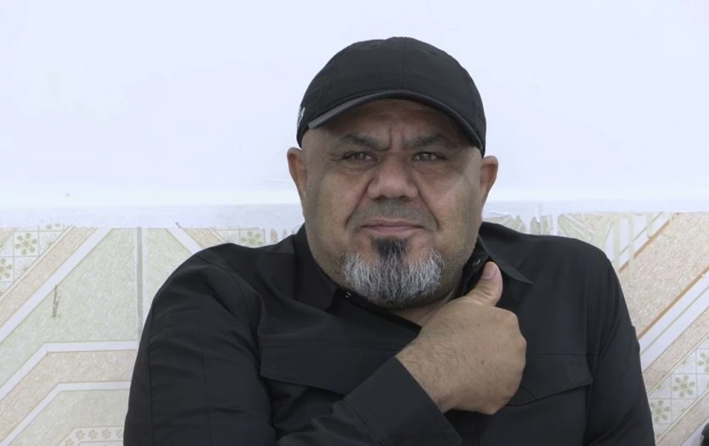 برلماني عن "العصائب" يفتح النار على "أبو تراب": لديك لواء فضائي وقناة تبث الفسق والفجور