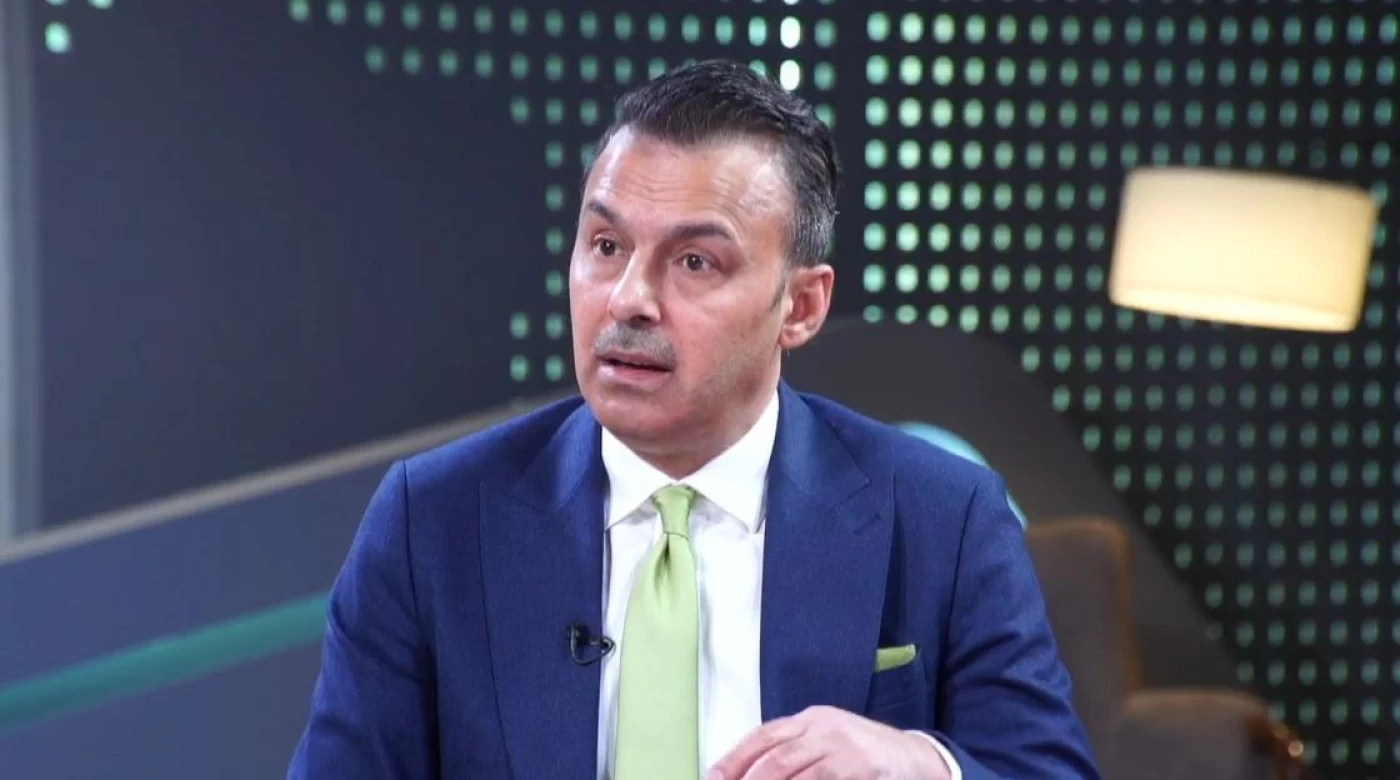 "العزم" يتحدث عن آلية "لانتزاع" حقوق المكوّن.. و"تقدم" متخوّف من وضع سلاح الفصائل خلف الباب