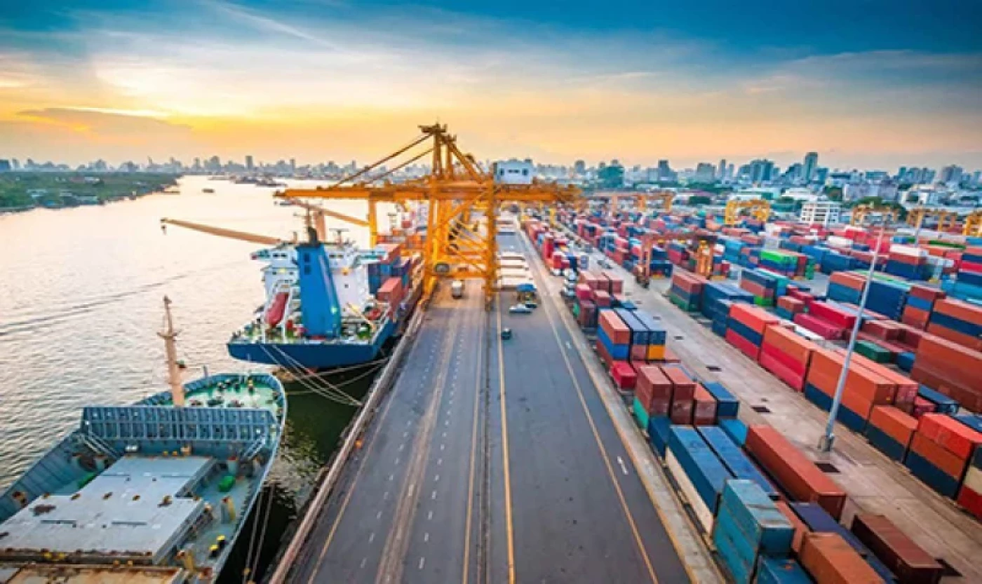 ما أبرز التحديات التي تواجه التجارة الدولية للعراق؟ 