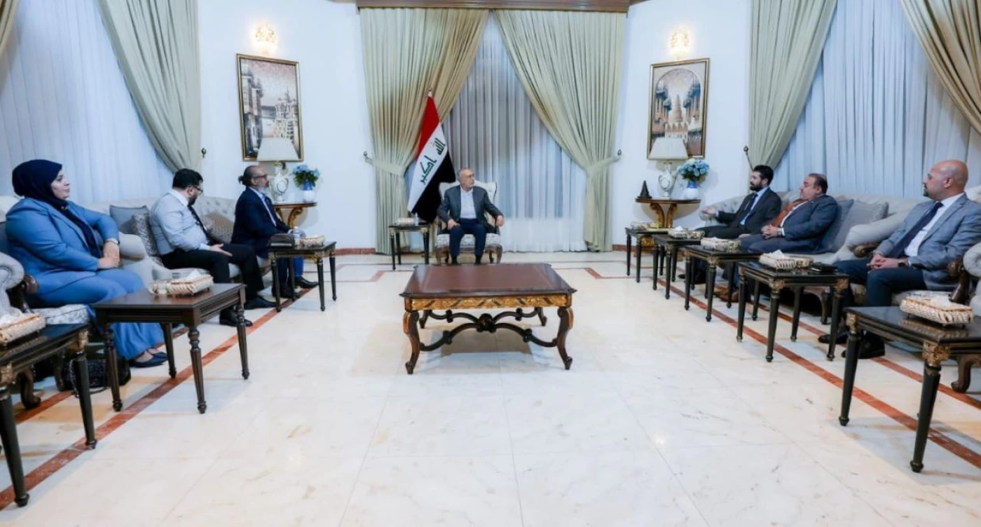 وفد دولي يبحث مع المشهداني تشريعات العملة الرقمية و"تطوير" السوق المالي