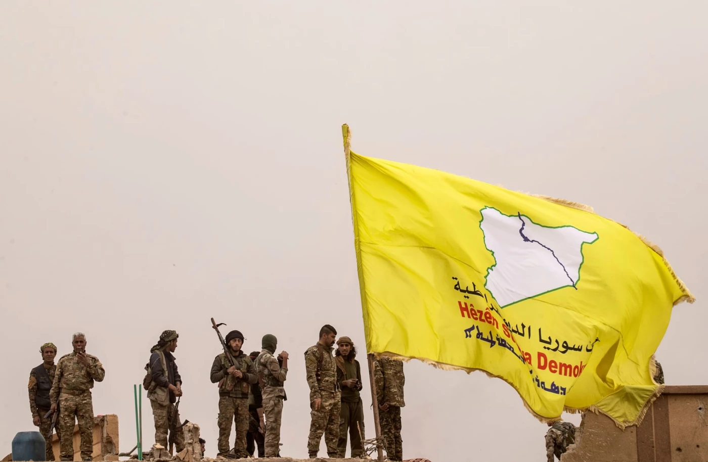 قسد: فصائل دمشق تقصف سجن الأقطان بالمدفعية في محاولة لاقتحامه