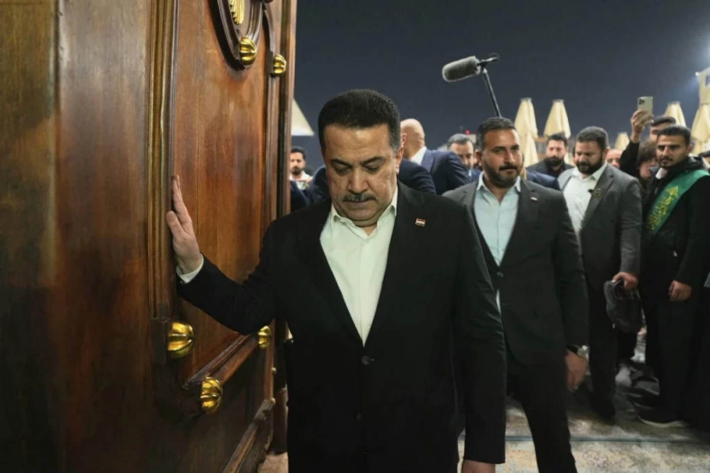 "تنافس مكتوم بالبيت الشيعي".. الإطار يناور لانتزاع الكتلة الأكبر من ائتلاف السوداني والأخير أمام خيارين