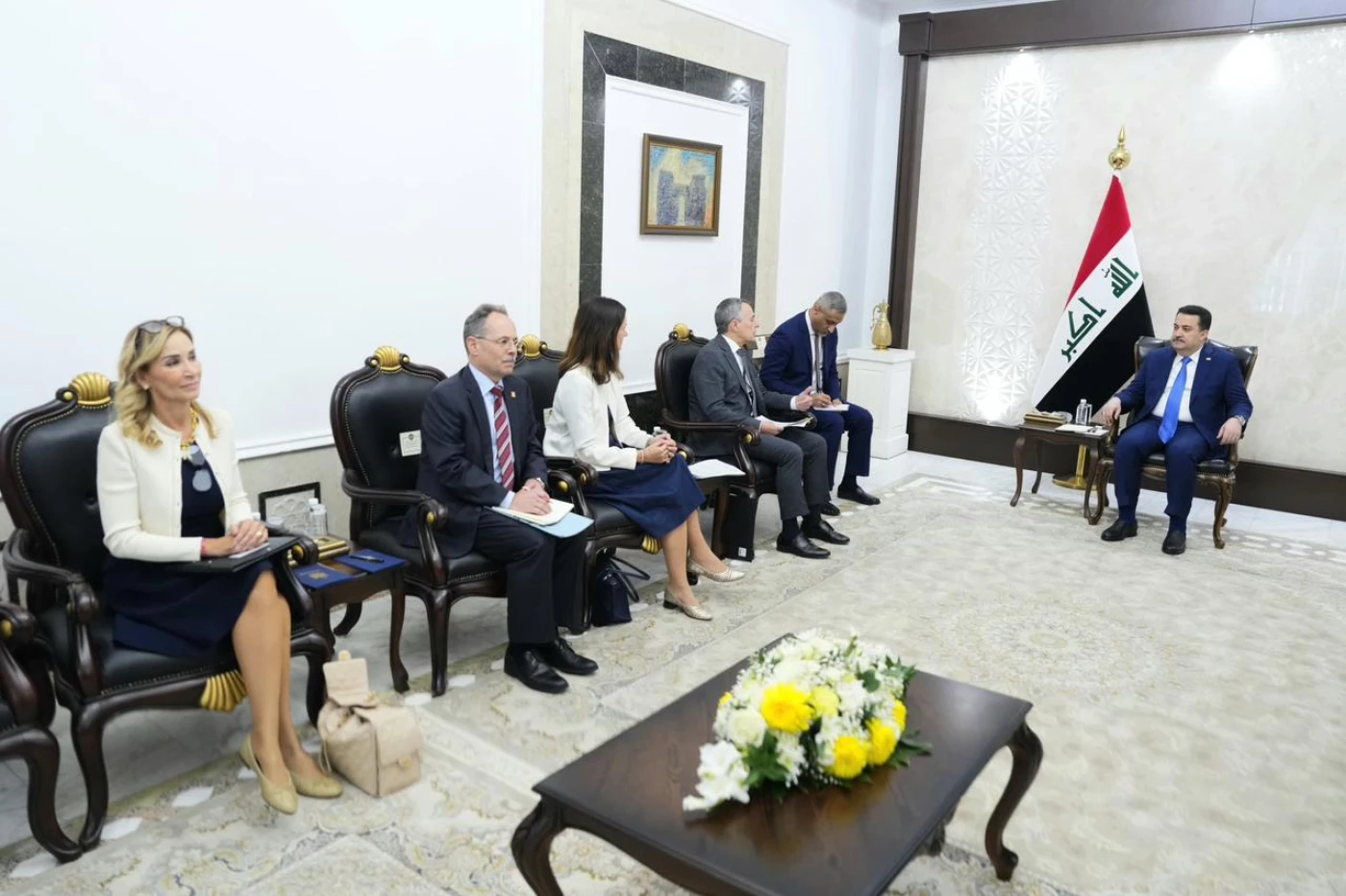 السوداني يدعو الشركات السويسرية إلى "انتهاز الفرص" في مشروع طريق التنمية