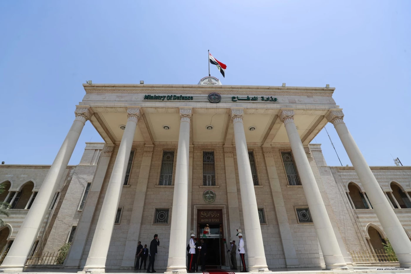 بيان غامض.. الدفاع تنفي صدور كتاب منسوب للاستخبارات دون أن تكشف عن طبيعته