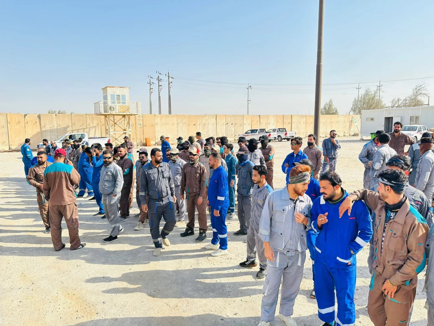 خاص| احتجاج لعمال عراقيين مع "بريتش بتروليوم" للمطالبة بالتثبيت بعد خدمة تجاوزت العقد