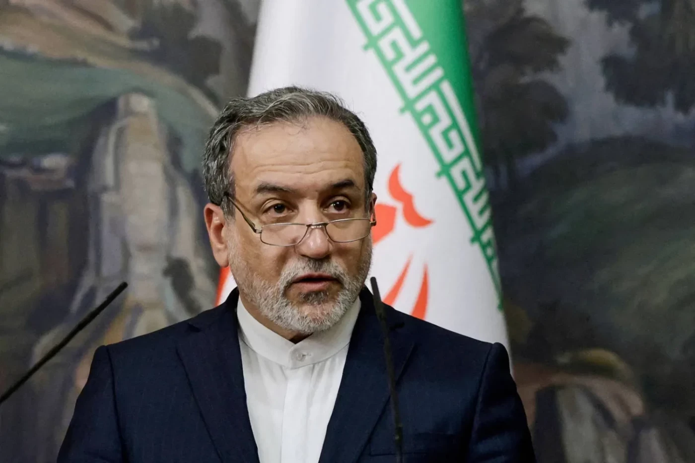 وزير الخارجية الإيراني: لا يمكننا حضور قمة شرم الشيخ والتعامل مع من يواصلون تهديدنا