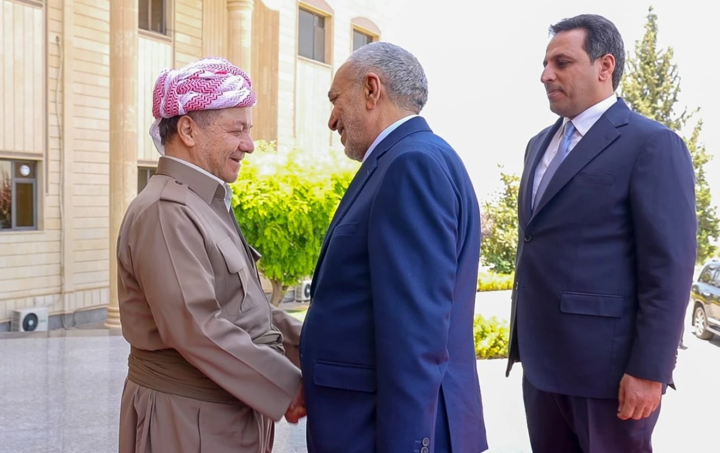 مسعود بارزاني: واثقون بدور البرلمان في إيجاد مخرج نهائي لأزمة رواتب موظفي كوردستان.. وننتظر تحركاتكم