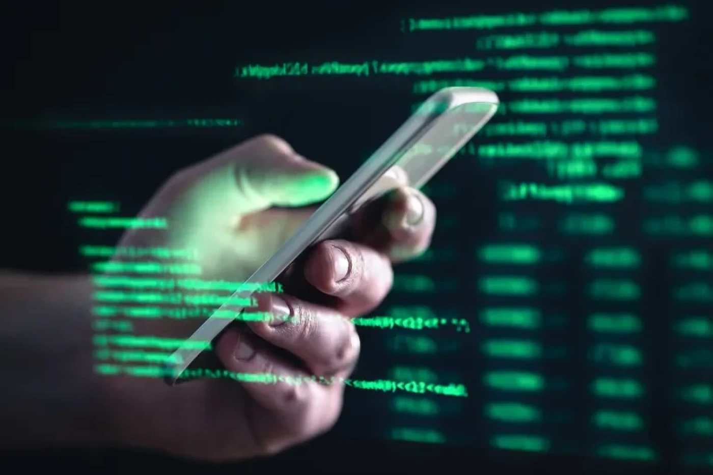 "هندسة اجتماعية وسرقة بضغطة زرّ".. الداخلية تكشف تفاصيل تفكيك 12 شبكة احتيال مالي