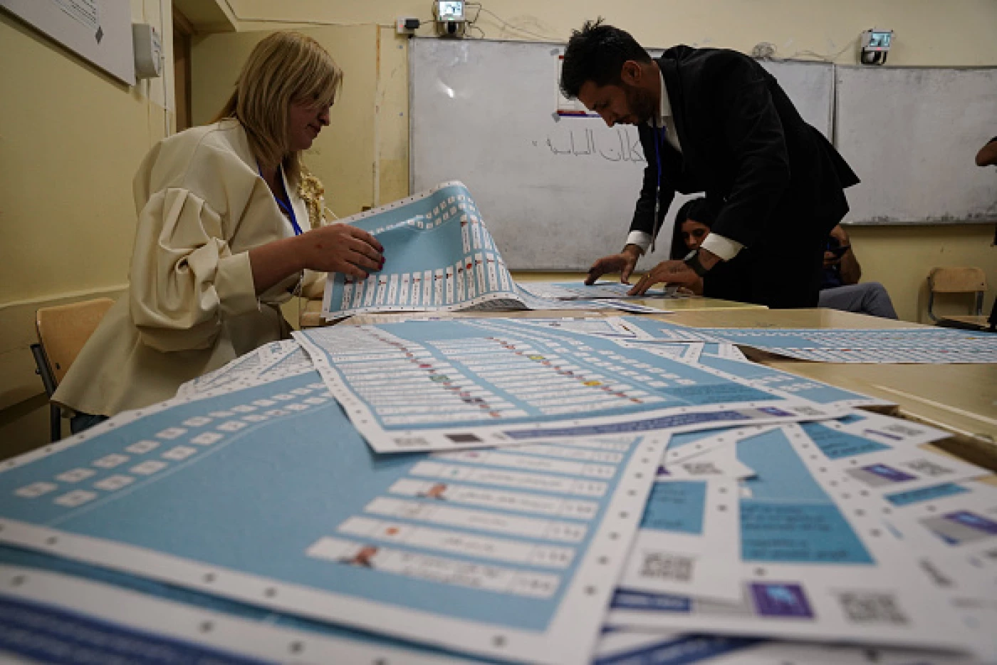 غرامة لمرشح في ائتلاف السوداني وردّ مجموعة شكاوى واستبعاد.. قرارات جديدة من المفوضية