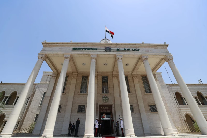 الدفاع تفتح تحقيقاً عاجلاً بانفجار "مقذوف حربي" في الكلية العسكرية الثالثة