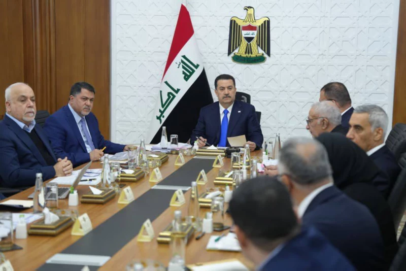 السوداني يبحث واردات الجباية واستبدال مقاييس استهلاك الكهرباء