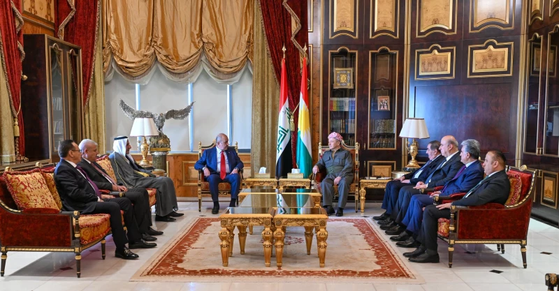 الانتخابات والخلافات السياسية.. الرئيس بارزاني يستقبل وفداً برئاسة وزير الدفاع العراقي