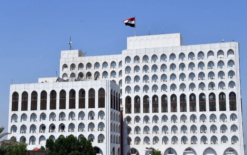 الخارجية العراقية: سفارة بغداد في طهران تسّهل إجراءات سفر المواطنين العالقين هناك