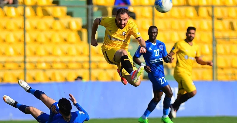 دوري نجوم العراق.. الطلبة سيواجه أربيل في ملعب فرانسو حريري